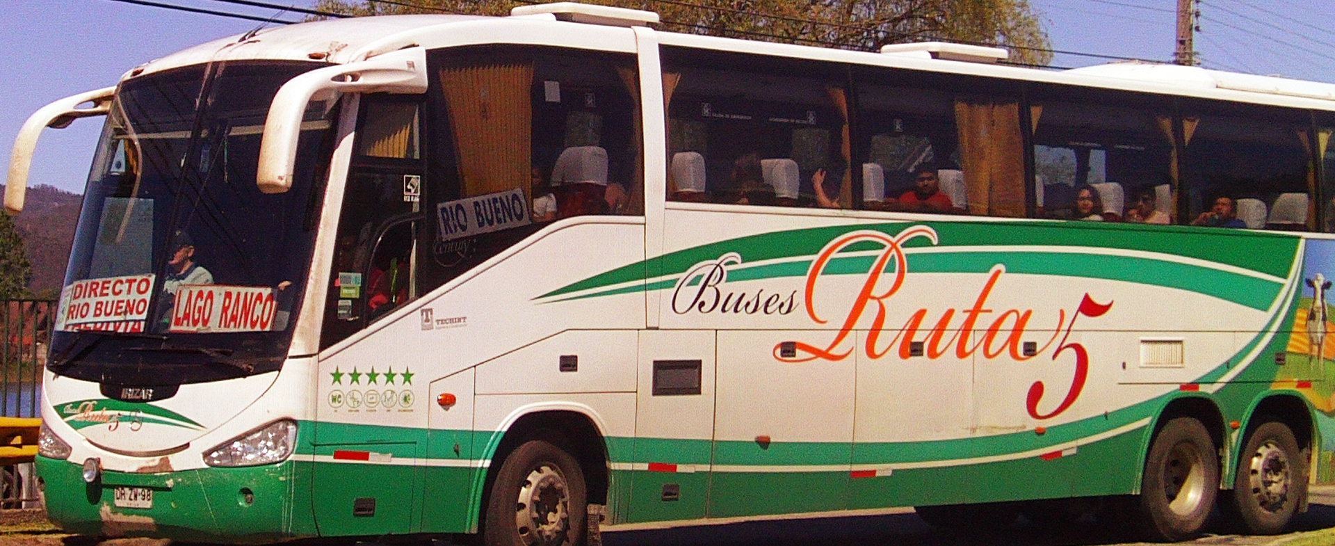 Buses Ruta 5 travelling in Chile