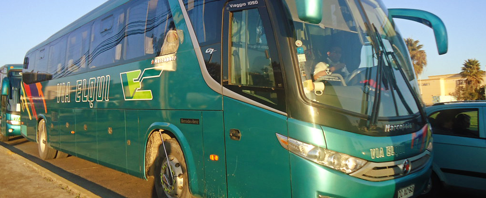 Bus de Buses Vía Elqui viajando por Chile